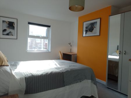 Flat 1 - Photo 4