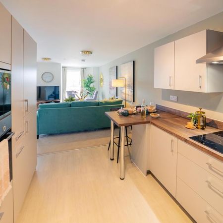 1 bedroom retirement property to rent - Photo 3