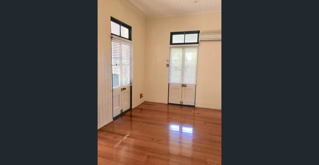 Quaint Workers Cottage - Walking Distance to Indooroopilly - Photo 1