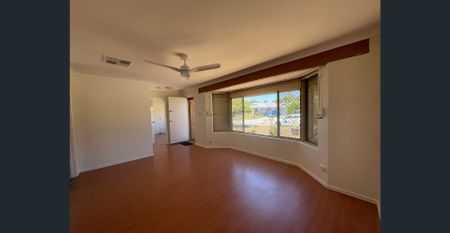 3-Bed Home – Comfort, Space & Convenience! - Photo 2