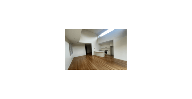 Stylish & Spacious Townhouse Living in Glen Iris - Photo 1