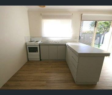 3/424 Canning Highway, Attadale, WA 6156 - Photo 3