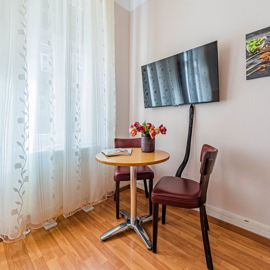 City-Residence: Neu und modern eingerichtete 1-Zimmer-Wohnung in zentraler City-Lage - Photo 1