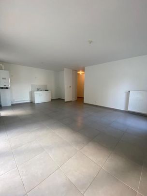 Appartement - T4 - CHATILLON SUR CHALARONNE - Photo 1