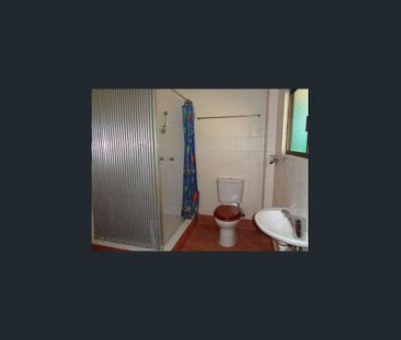 Centrally located house in Mooroobool - Photo 3