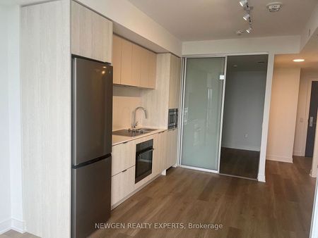 For Lease - 86 Dundas Street Unit# 1305, Mississauga, Ontario - Photo 5