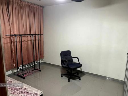 Blk 330 Woodlands Avenue 1 (Woodlands), HDB Executive - For Rent - Photo 3