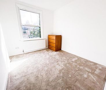 4 bedroom terraced house to rent - Photo 3