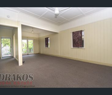 31 Browning Street, West End - Photo 1