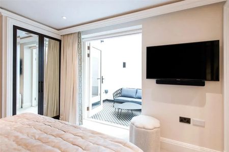 2 Bedroom Apartment, Prince of Wales Terrace, Kensington, W8 - Photo 4
