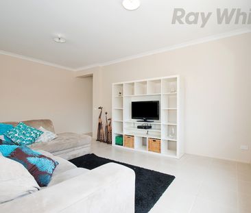 11 Red Box Street, Coburg North VIC 3058 - House For Rent | Domain - Photo 2
