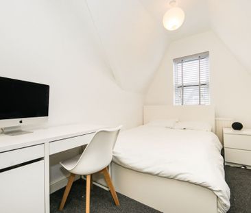 Winston Gardens, Headingley, Leeds - Photo 4