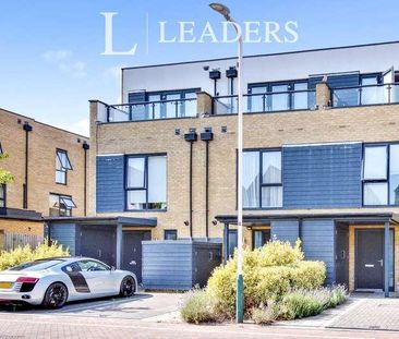Charlock Close, Harold Wood, RM3 - Photo 4