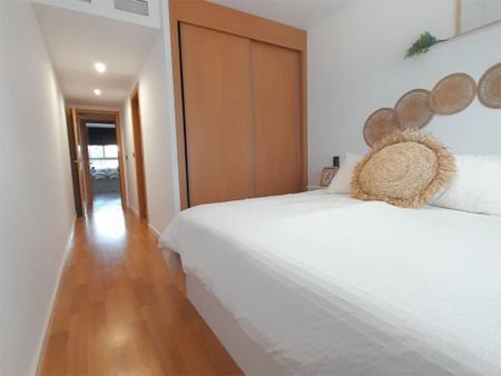 Piso de alquiler en Avenida Rocio Jurado, 7, Santa Isabel - Photo 2