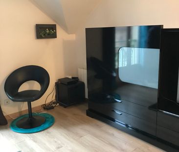 STUDIO MEUBLE 33M2 MAURECOURT - Photo 1