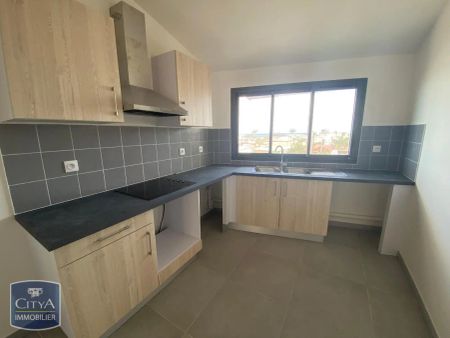 Appartement à louer 4 pièces 80.8m² - Photo 3