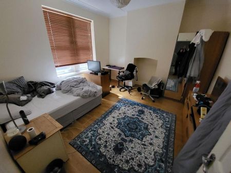 6 bedroom house to rent - Photo 3