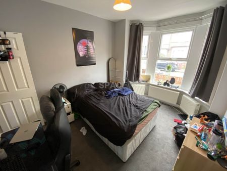 Price £3,900 pcm - Available 01/07/2026 - Furnished - Photo 3