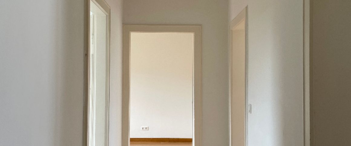 Mietwohnung in Erlangen - Sonnige Wohnung mit Balkon an der Theodor-Heuss-Anlage! - Foto 1
