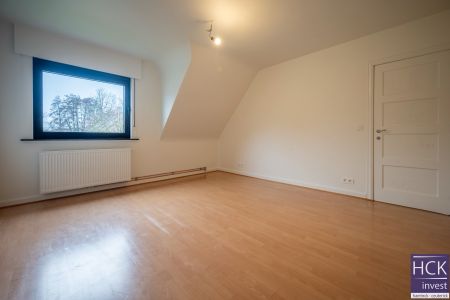 WAREGEM - Totaal gerenoveerde woning met 3 SLPK in residentiële omgeving - Photo 4