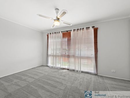 21 Oakwood Drive, Keysborough - Photo 5