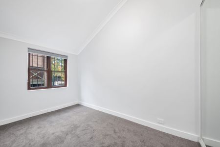 Beautiful 2 Bedroom Townhouse near Centrol - Photo 3