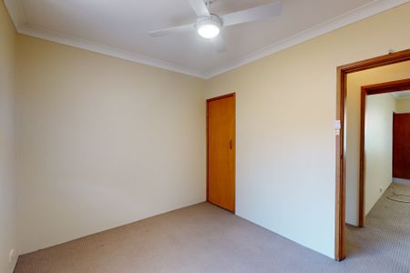 4/2 Brisbane Street, Lorn NSW 2320 - Photo 3