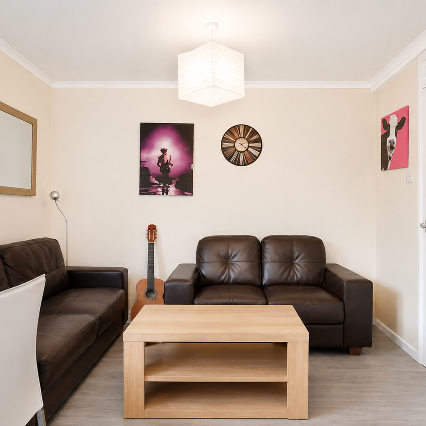 Wager Street – Room 2 - Photo 1