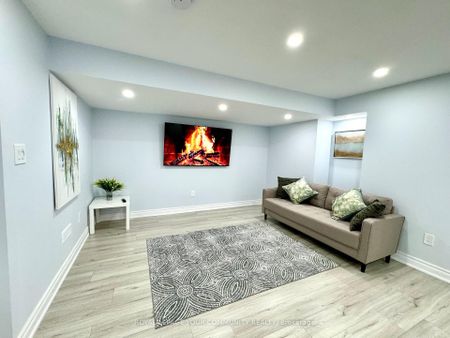 For Lease - 51 Cayton Crescent Unit# Lower, Bradford West Gwillimbury, Ontario - Photo 4