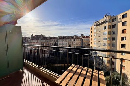 À louer – Studio meublé 24 m² avec terrasse – Marseille 13005 - Photo 2