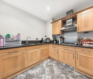 2 bedroom flat to rent - Photo 6