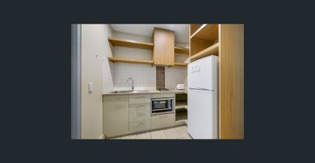 Bedrooms available in Shared Apartments - Photo 4