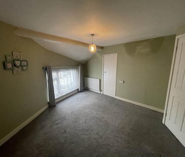 3 bedroom semi-detached house to rent - Photo 6