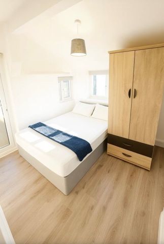 Room in a Shared House, Dallow Road, LU1 - Photo 2