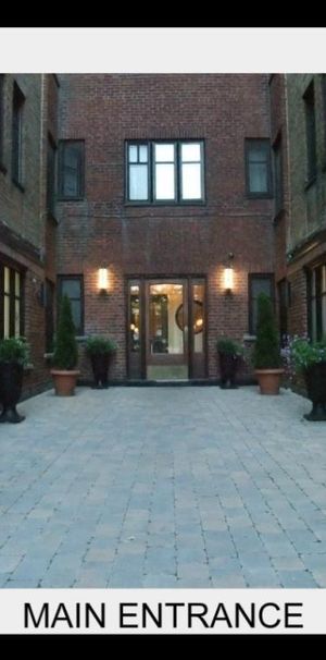 Immense, 2 chambres 4 1/2, rénové, métro Snowdon - Bright 2 bedroom 4 1/2, renovated, Snowdon metro - Photo 1