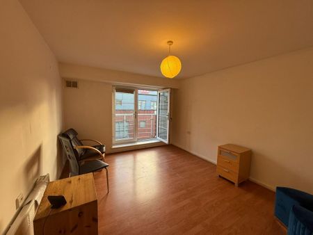 2 bedroom flat to rent - Photo 3