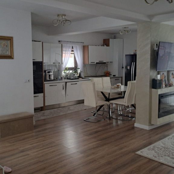 Casă duplex modernă, 120 mp, zona Vasile Alecsandri - Fotografie 1