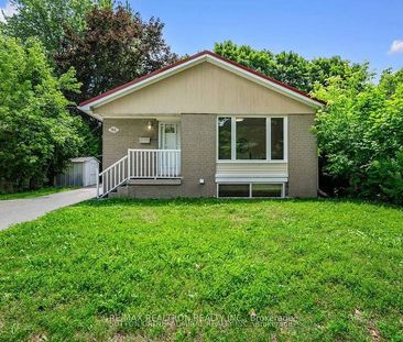 For Lease - 95 Murray Drive, Aurora, Ontario - Photo 2