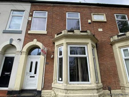 6 bedroom property to rent in Salford - Photo 4