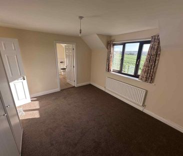 4 bedroom detached house to rent - Photo 6