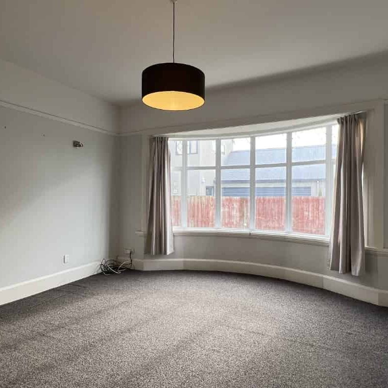 St. Albans - Photo 1