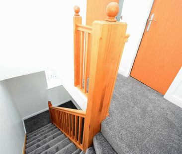 4 bedroom townhouse to rent - Photo 2
