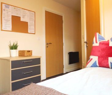 1 bedroom in a house share to rent - Photo 6