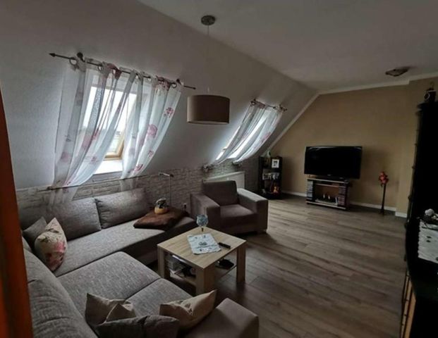 familienfreundliche 4-Raum-Wohnung mit Dachterrasse im ländlichen Grün - Photo 1