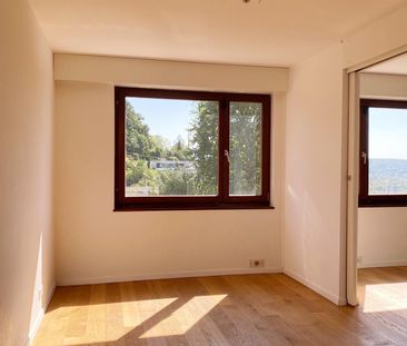 Freistehendes Einfamilienhaus mit spektakulärer Aussicht - Foto 3