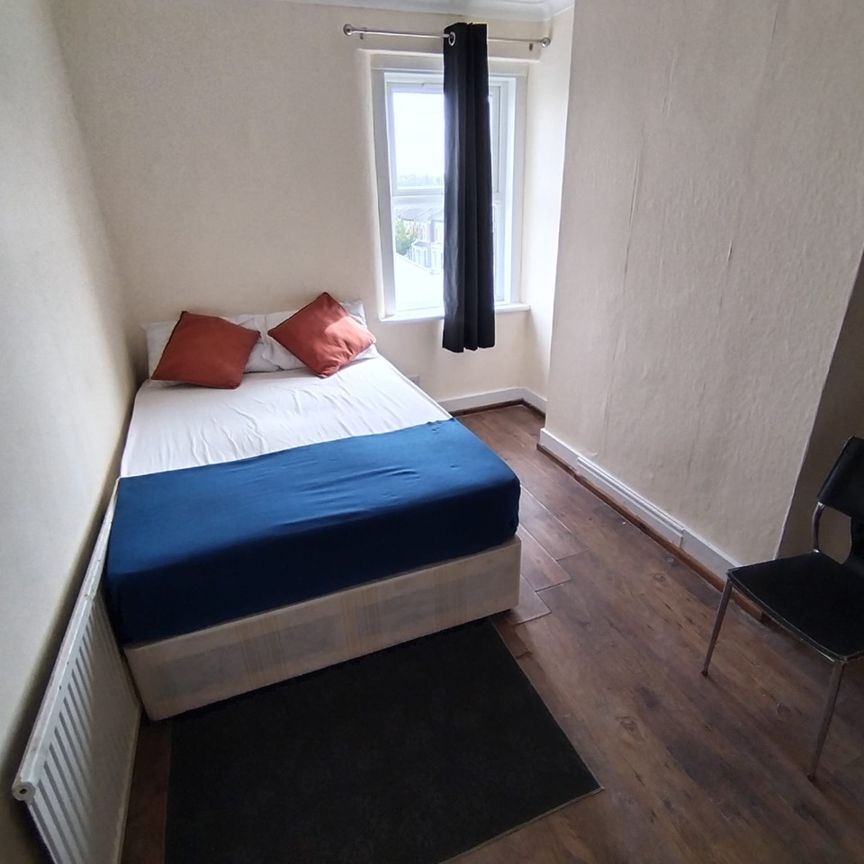 Room in a Shared Flat, Wightman Road, N8 - Photo 1