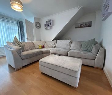 2 bedroom semi-detached house to rent - Photo 4