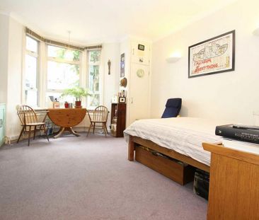 Studio to rent - Photo 5