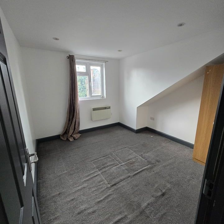 2 Bed Flat, Norbury Crescent, SW16 - Photo 1