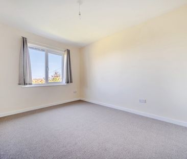 4 bedroom terraced house to rent - Photo 4